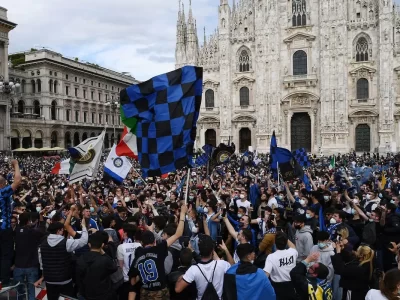 Dumfries e il cartellone contro Theo: FIGC ha aperto un’inchiesta, ecco cosa rischia